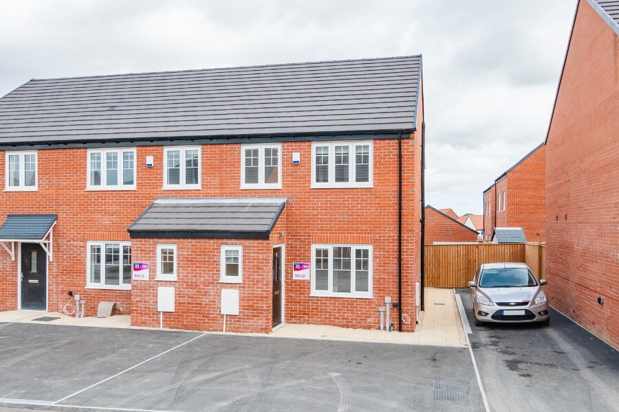 Flat Teal Close in Shirebrook