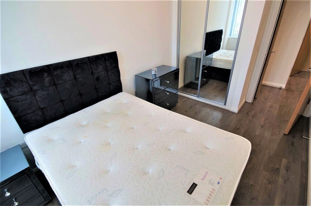 Flat Smithford Way in Coventry