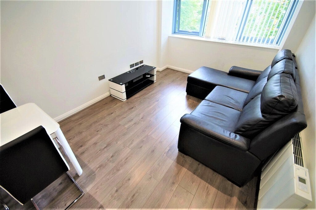 Flat Smithford Way in Coventry