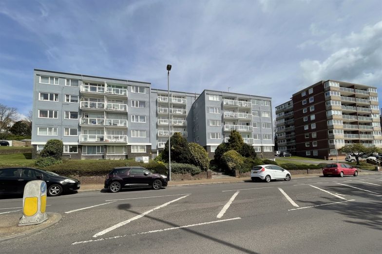 Flat Upperton Road in Eastbourne