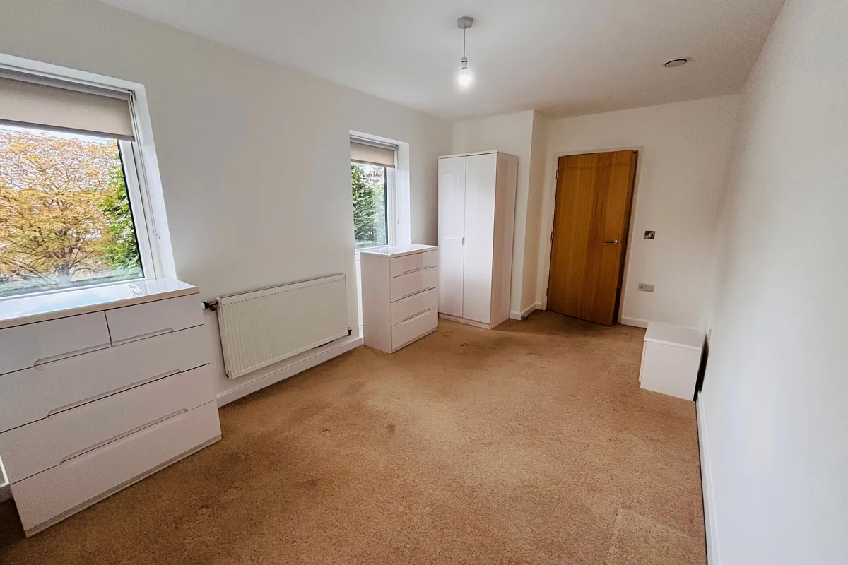 Flat Pevensey Avenue in Greater London