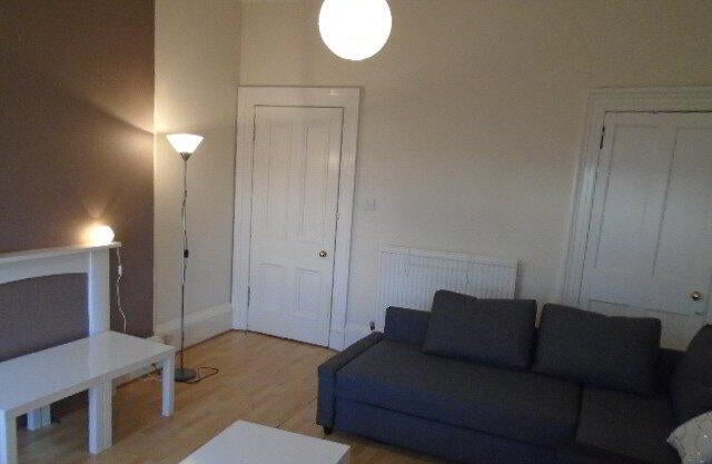 Flat New Mart Road in City of Edinburgh