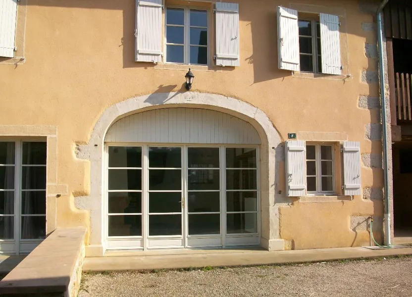 Appartement Route des Vignes de Bry à Maynal