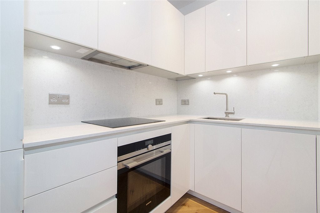 Flat Rodney Road in Greater London