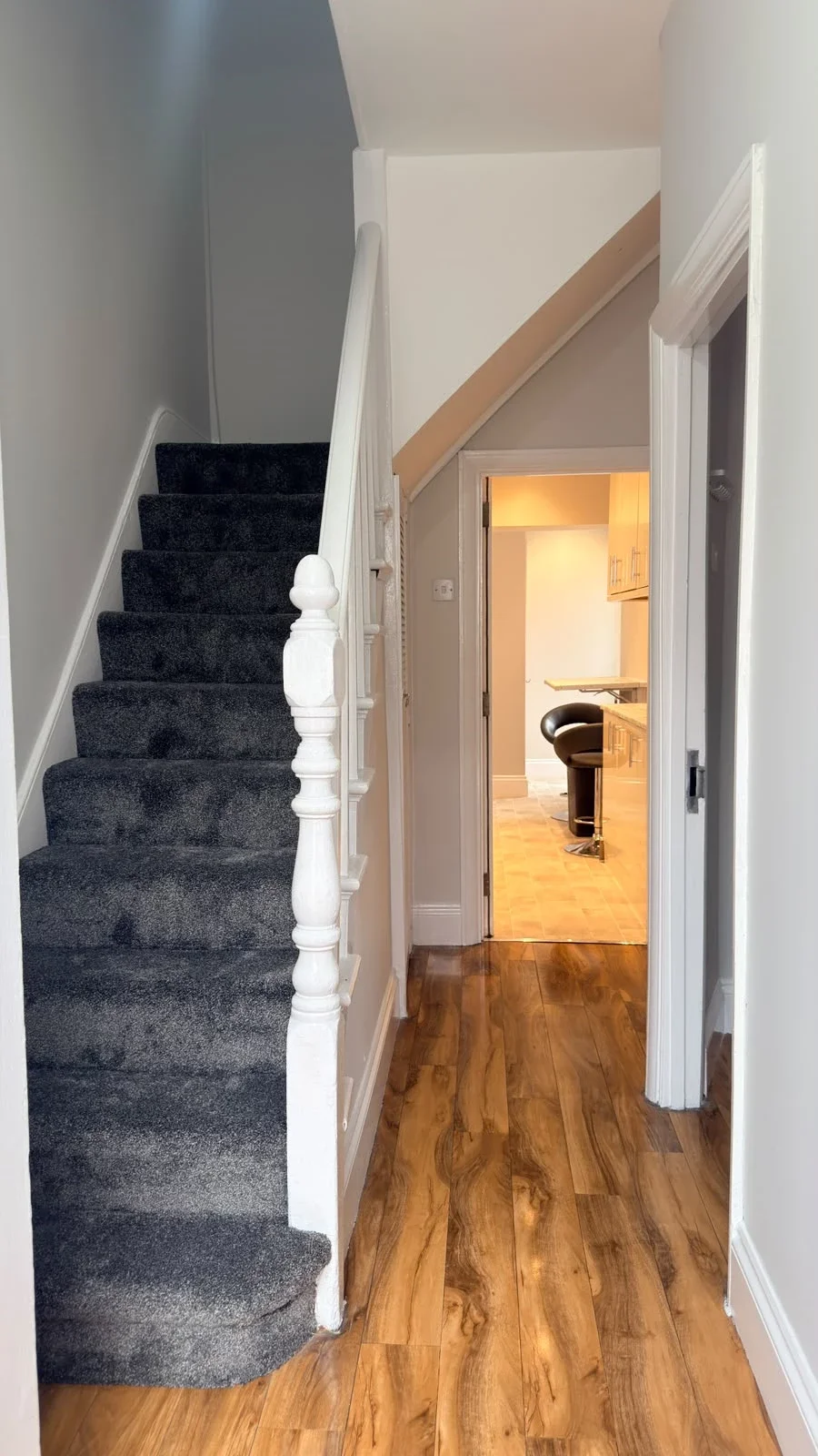 House Mortlake Road in Greater London
