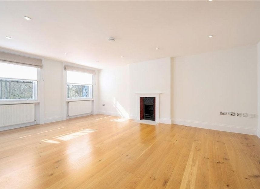 Flat Montagu Square in City of Westminster