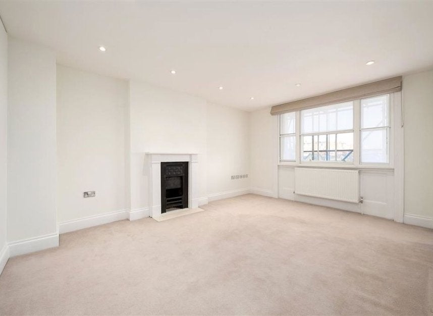 Flat Montagu Square in City of Westminster