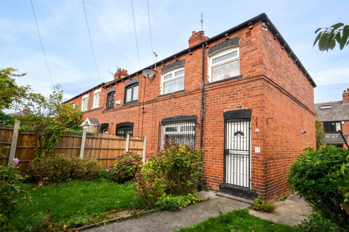 Flat Firth Avenue in Leeds