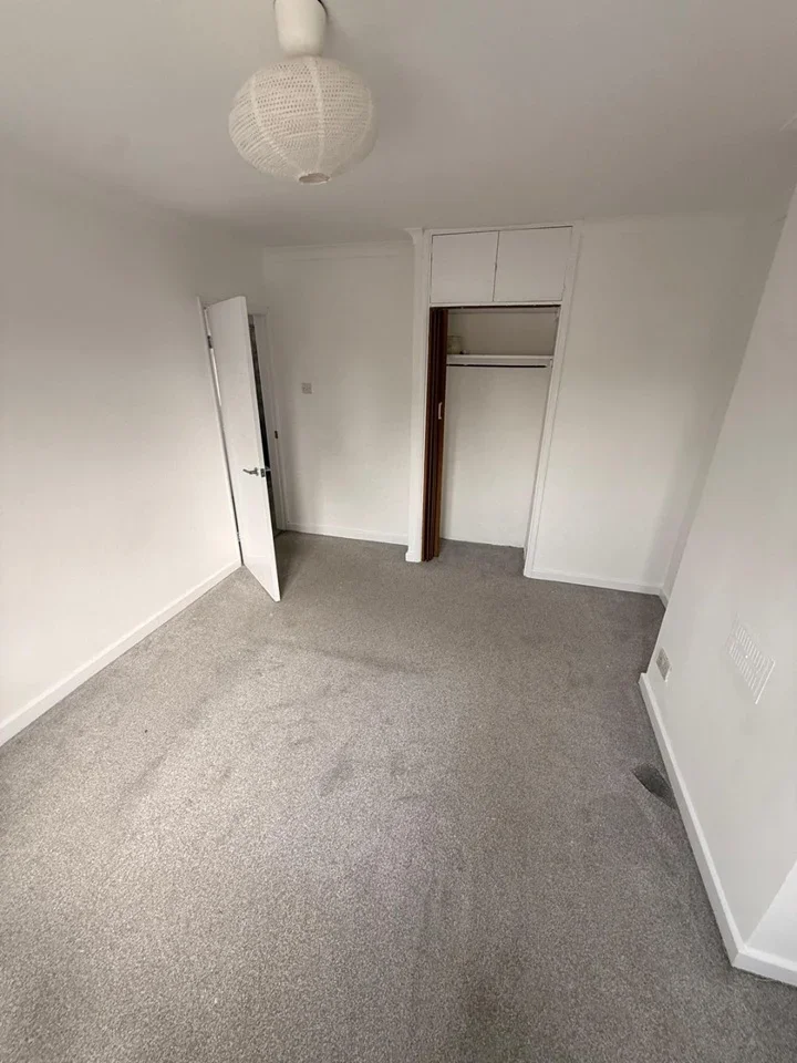 House Hall Place Crescent in Greater London