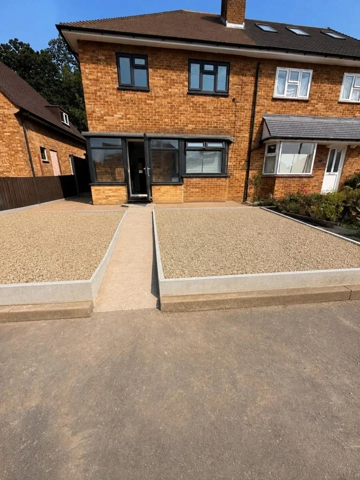 House Hall Place Crescent in Greater London