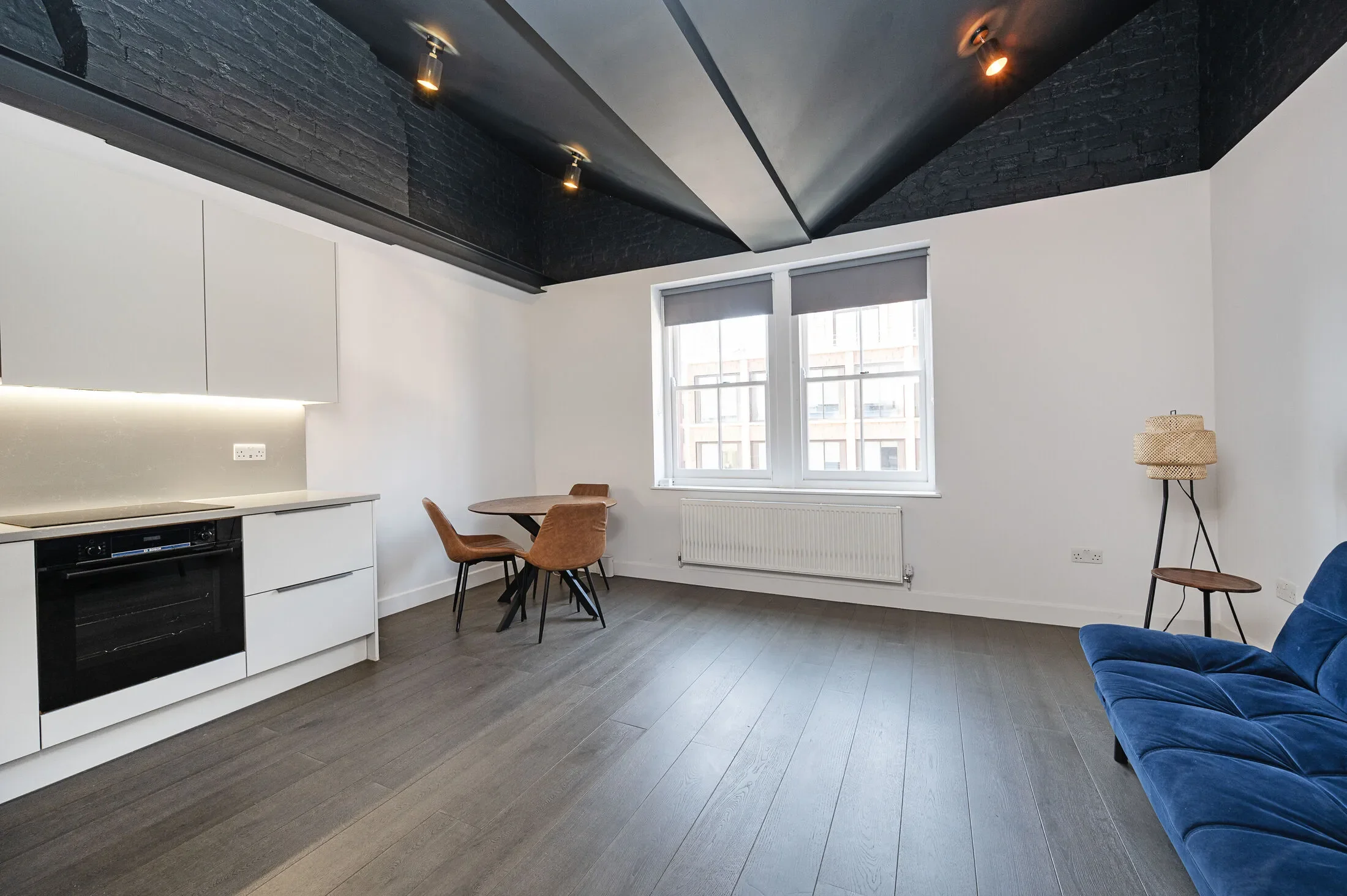 Flat Commercial Street in Greater London