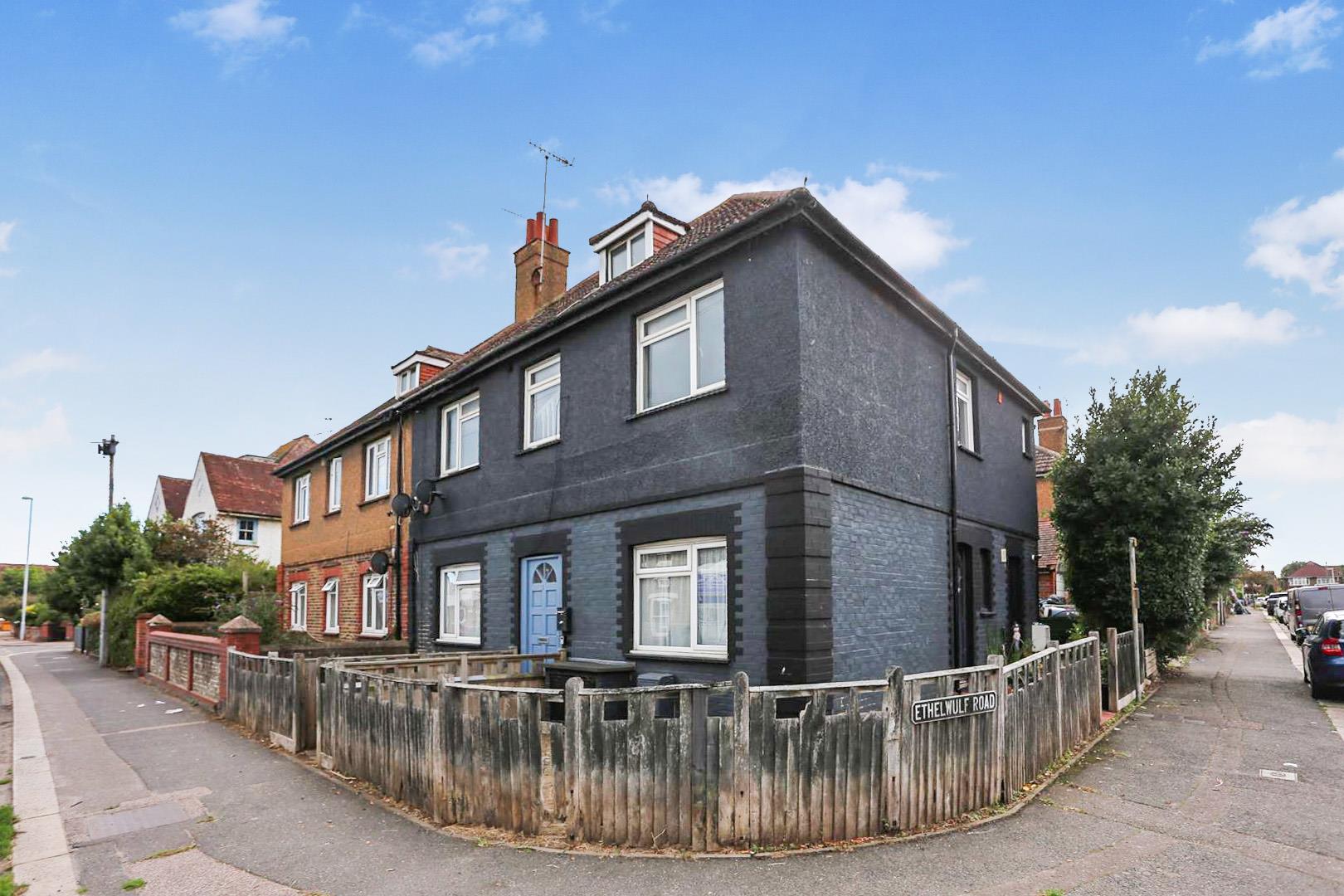 Flat South Street in Worthing