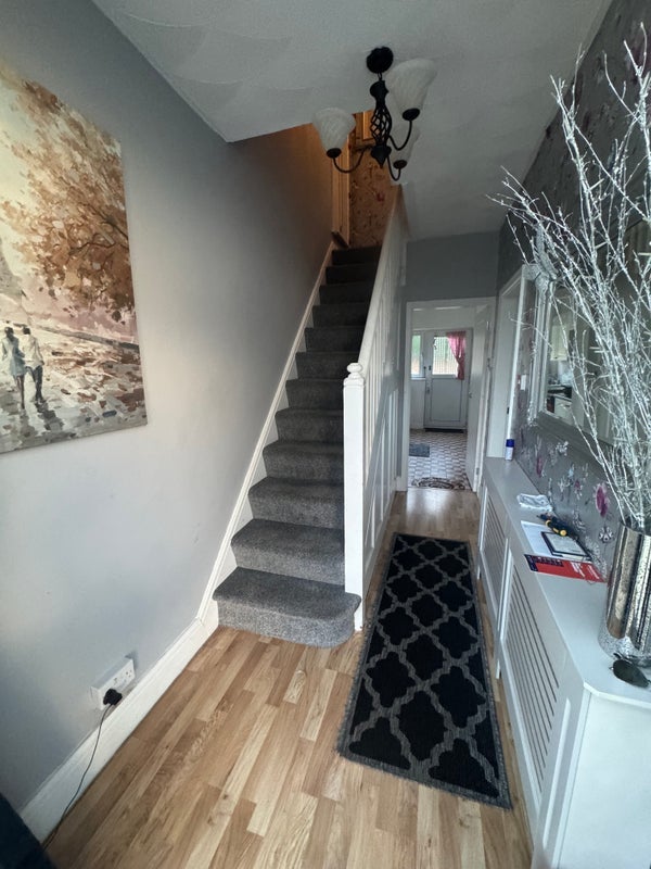 Room Taylor Avenue in Newcastle-under-Lyme