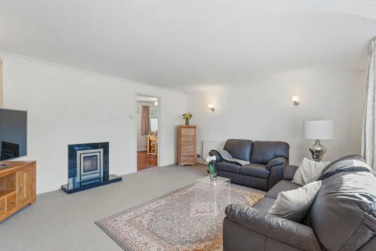 House Birch Road in Finchampstead