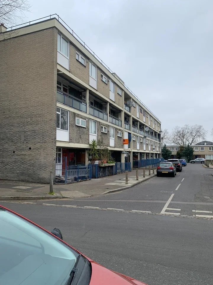 Room Dacca Street in Greater London