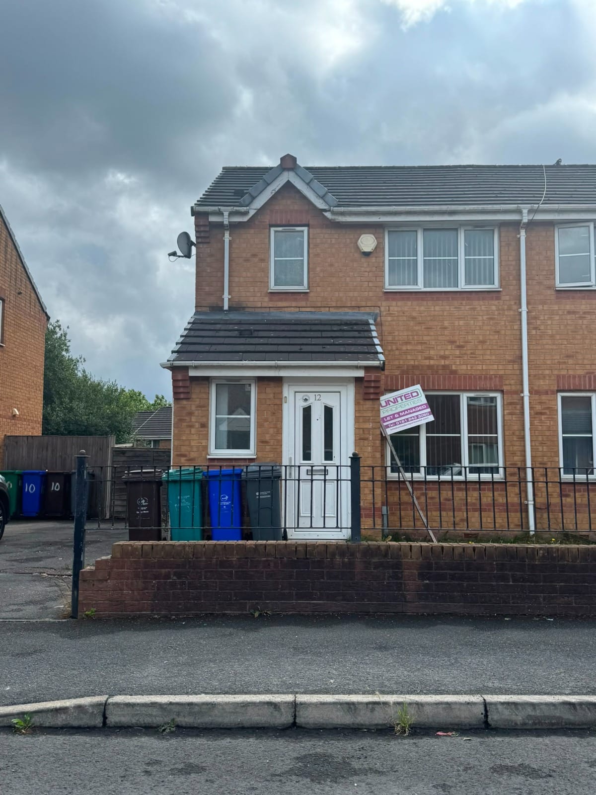 House Addenbrooke Drive in Manchester