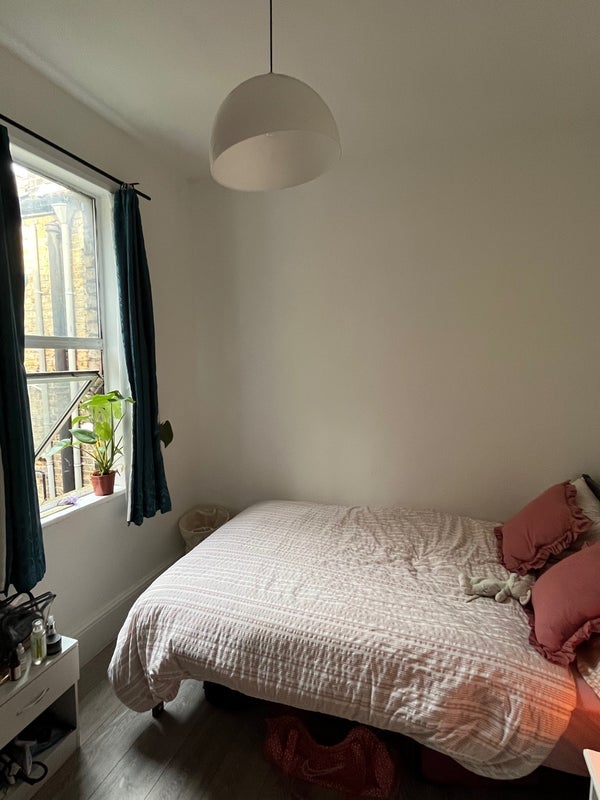 Room Mare Street in Greater London