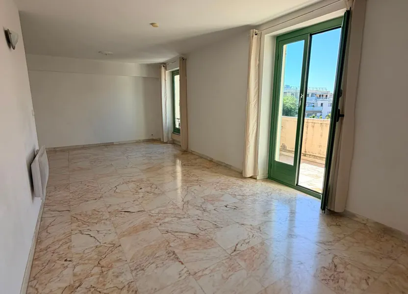 Appartement Avenue des Mimosas à Cagnes-sur-Mer