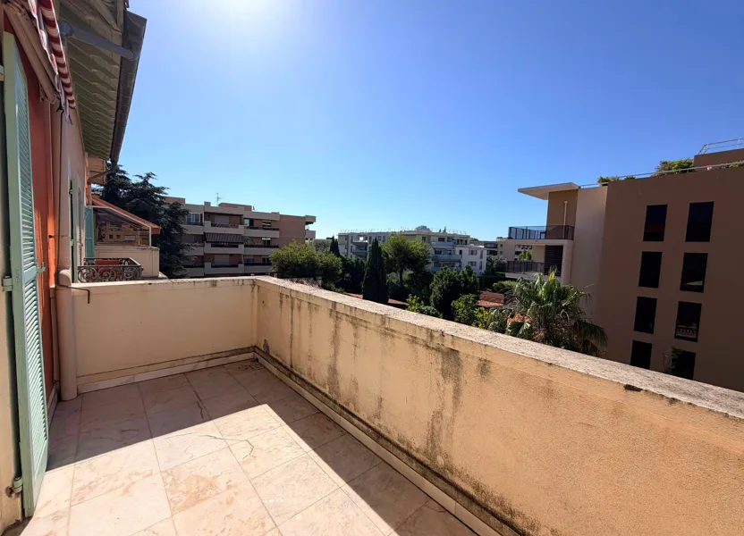 Appartement Avenue des Mimosas à Cagnes-sur-Mer