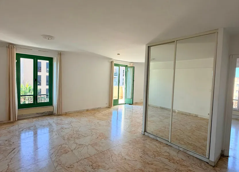 Appartement Avenue des Mimosas à Cagnes-sur-Mer