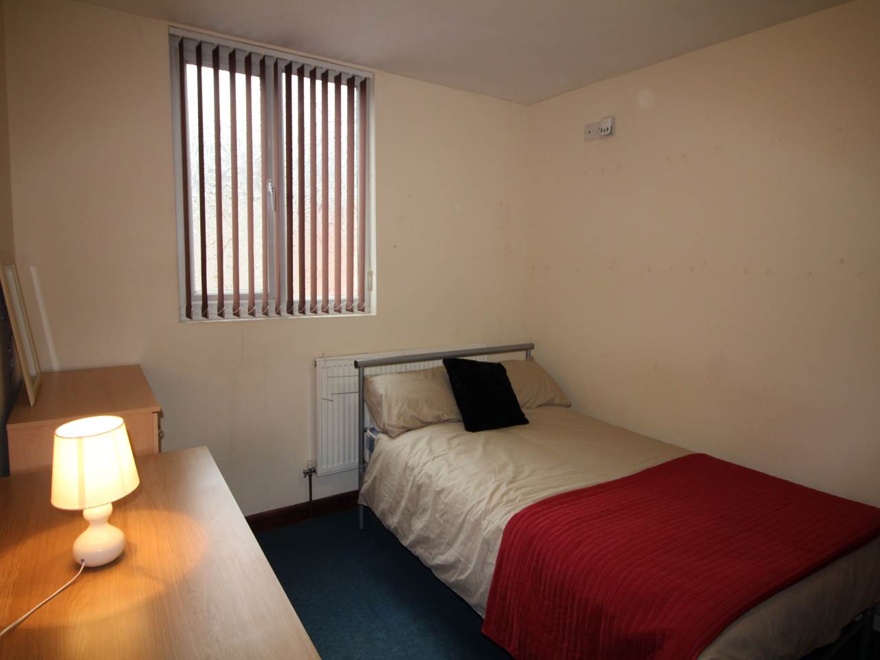 Room Macklin Street in Derby