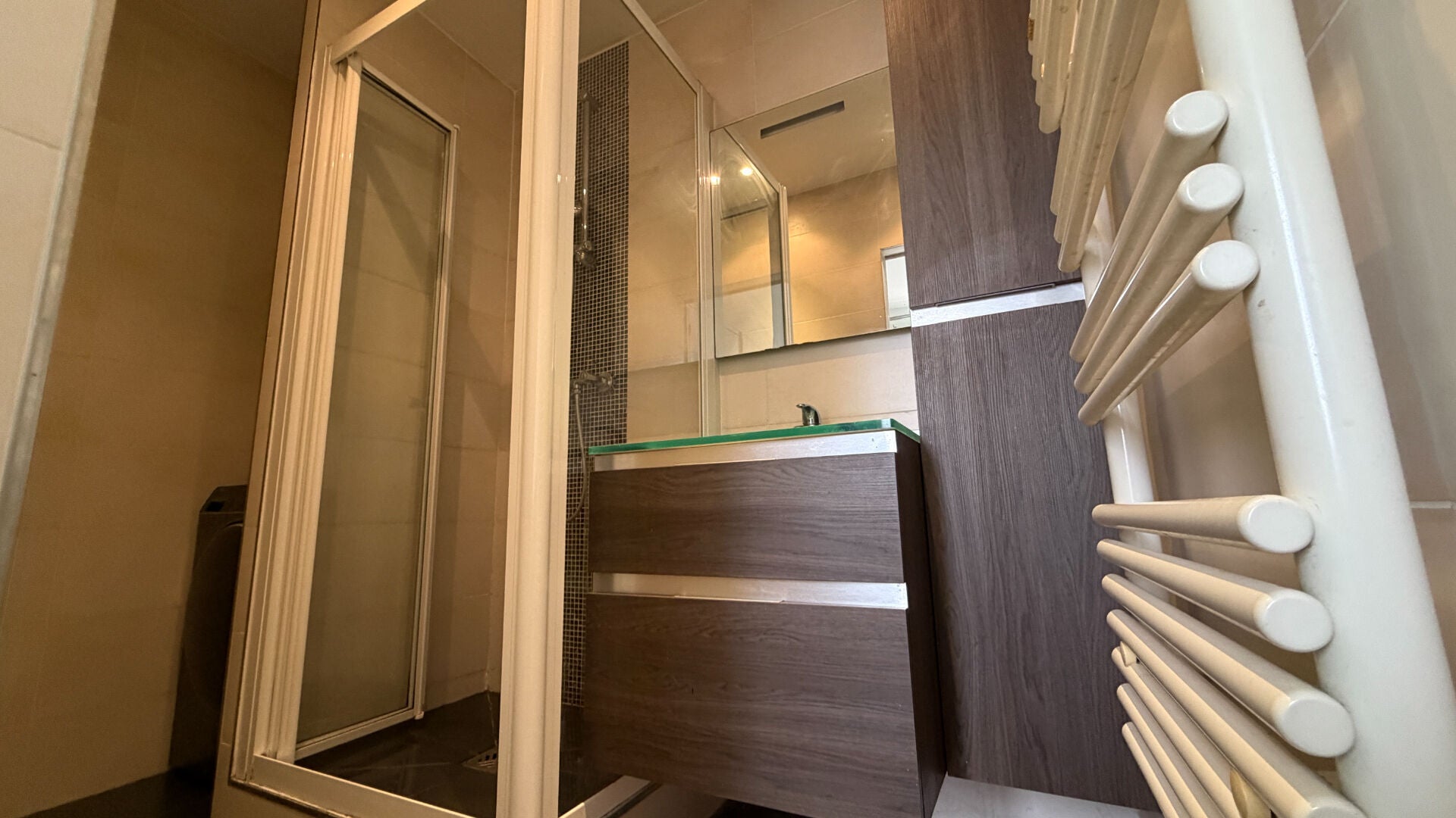 Appartement Rue Jacques Mazaud à Levallois-Perret