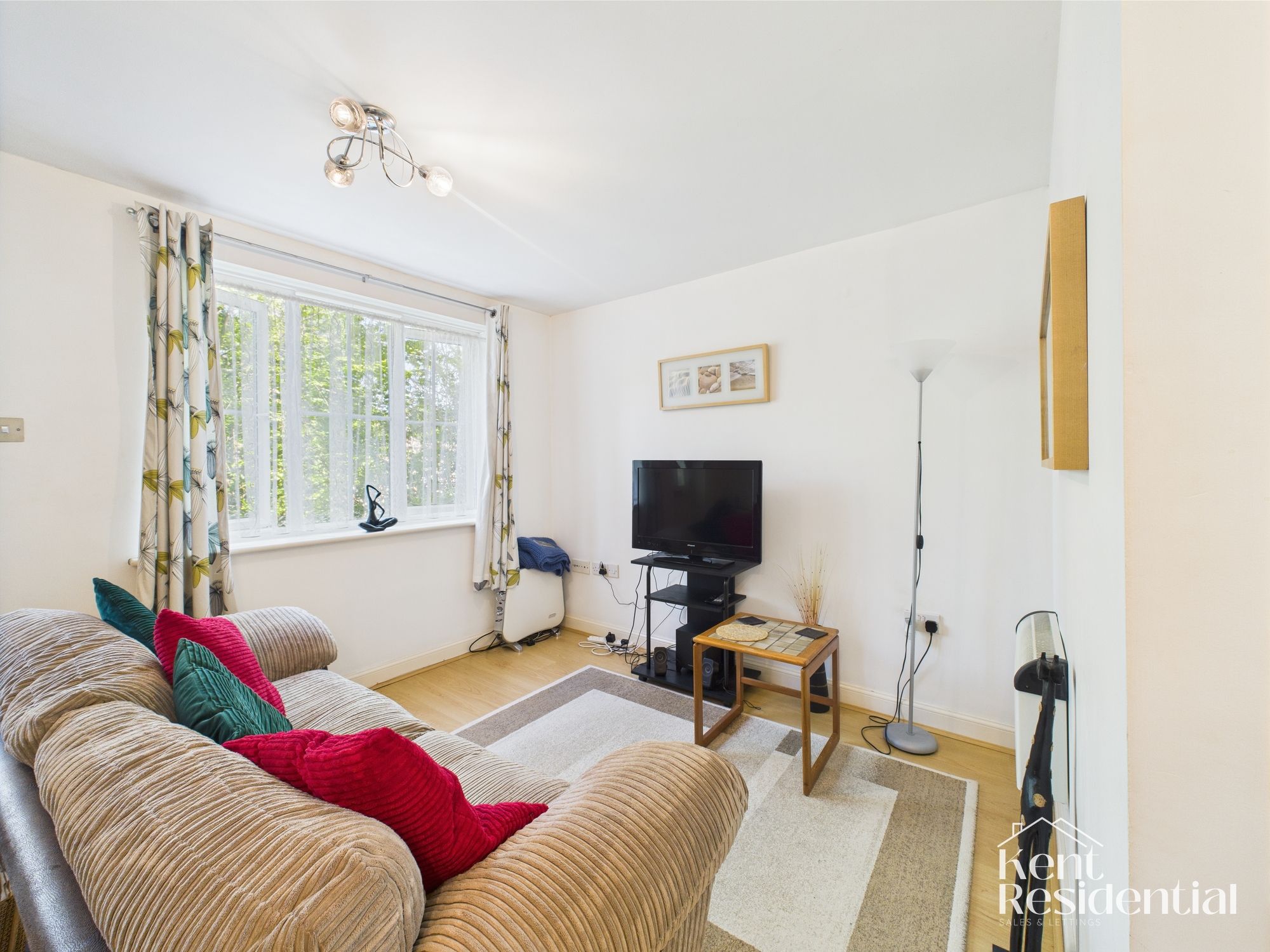 Flat Wharfdale Square in Maidstone