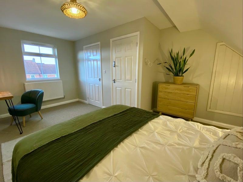 Room Ashgate Road in Ashfield