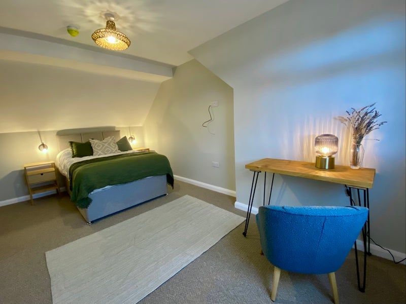 Room Ashgate Road in Ashfield