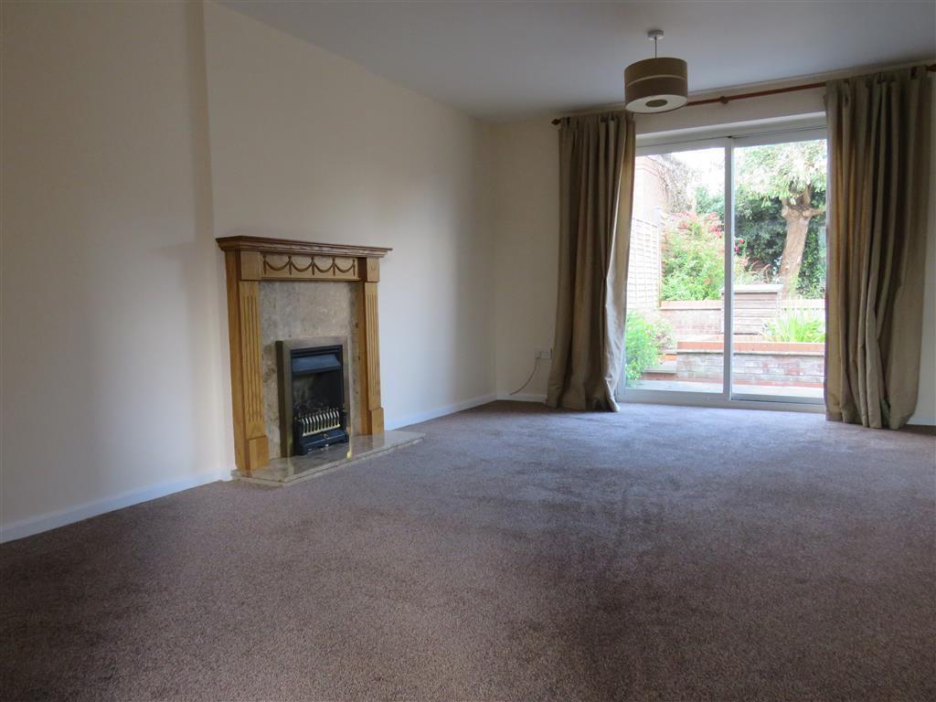 Flat Bolyfant Crescent in Warwick