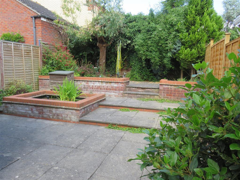 Flat Bolyfant Crescent in Warwick