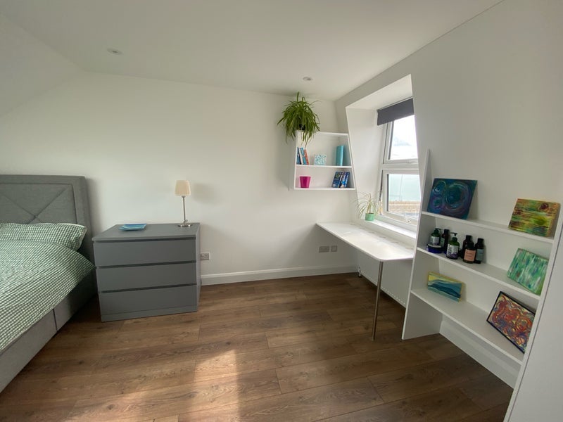 Room Merton Road in Greater London