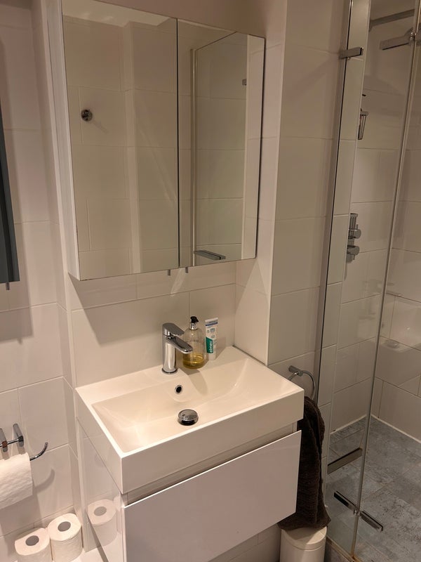 Room Uxbridge Road in Greater London