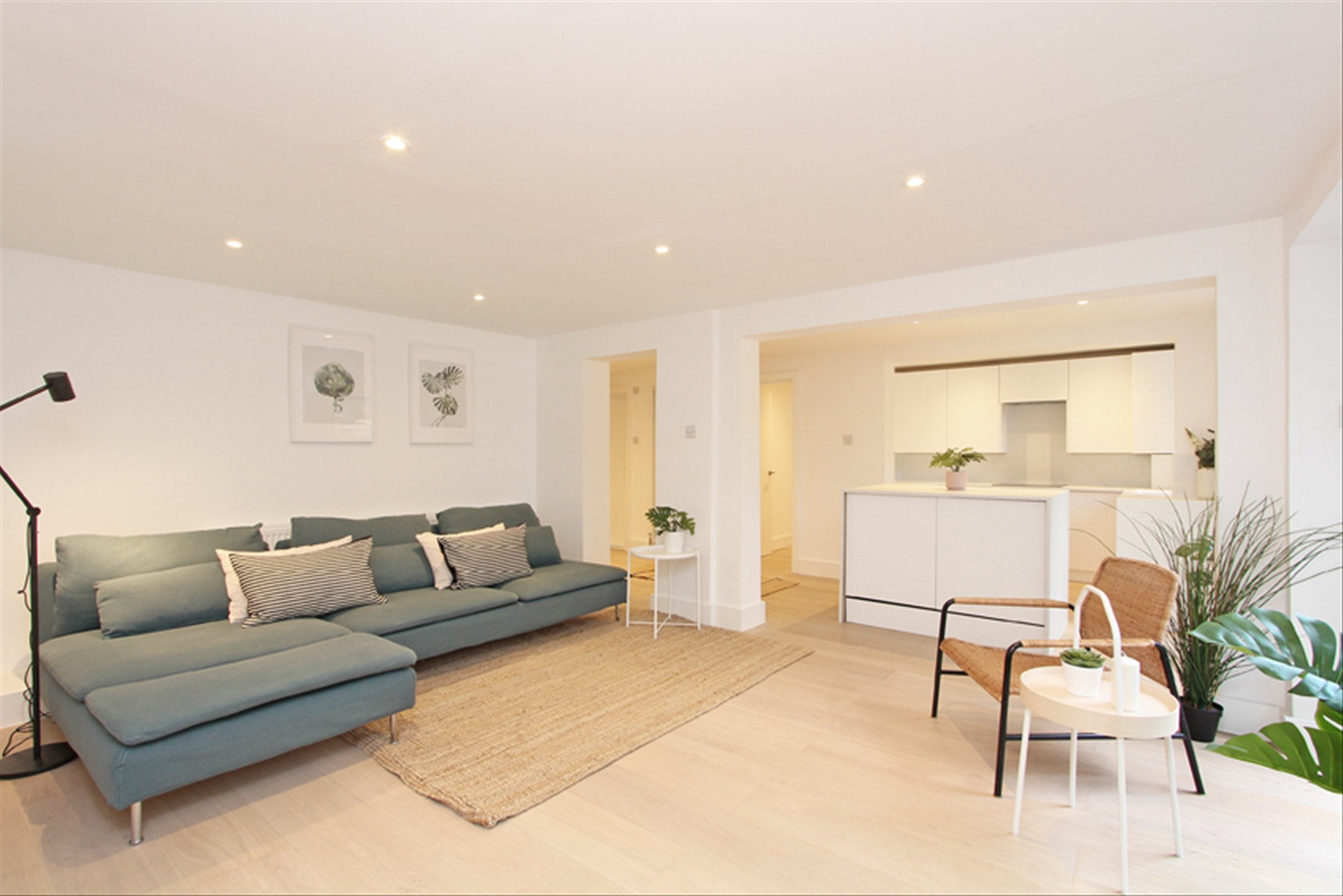 Flat Cavendish Road in Greater London