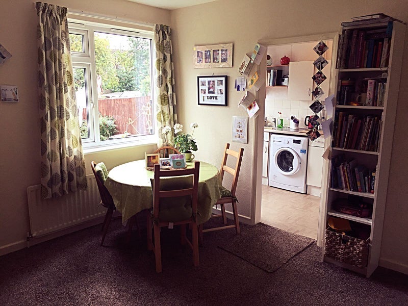 Room Emscote Road in Coventry