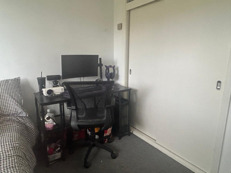 Room Crescent Lane in Greater London