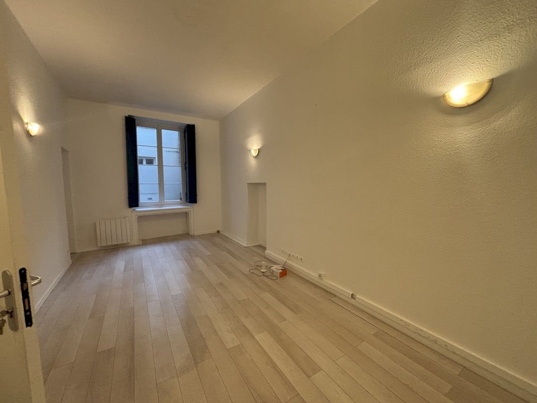 Flat Rue Gaston Turpin in Nantes