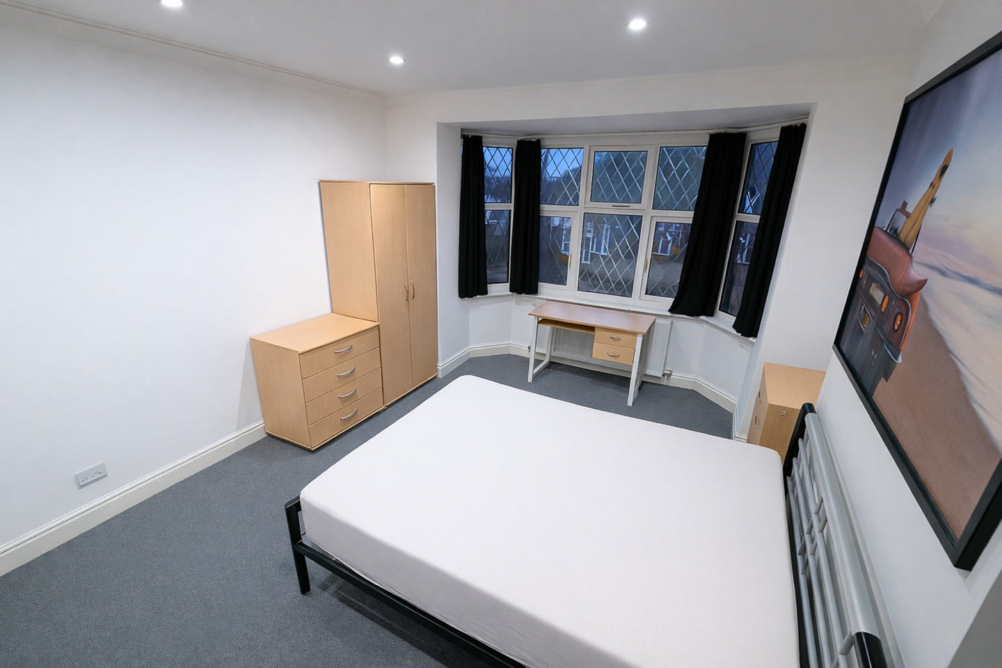 Room Harrowdene Road in Greater London