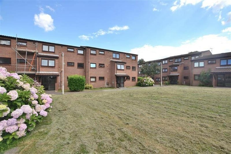 Flat Churchfields in Greater London