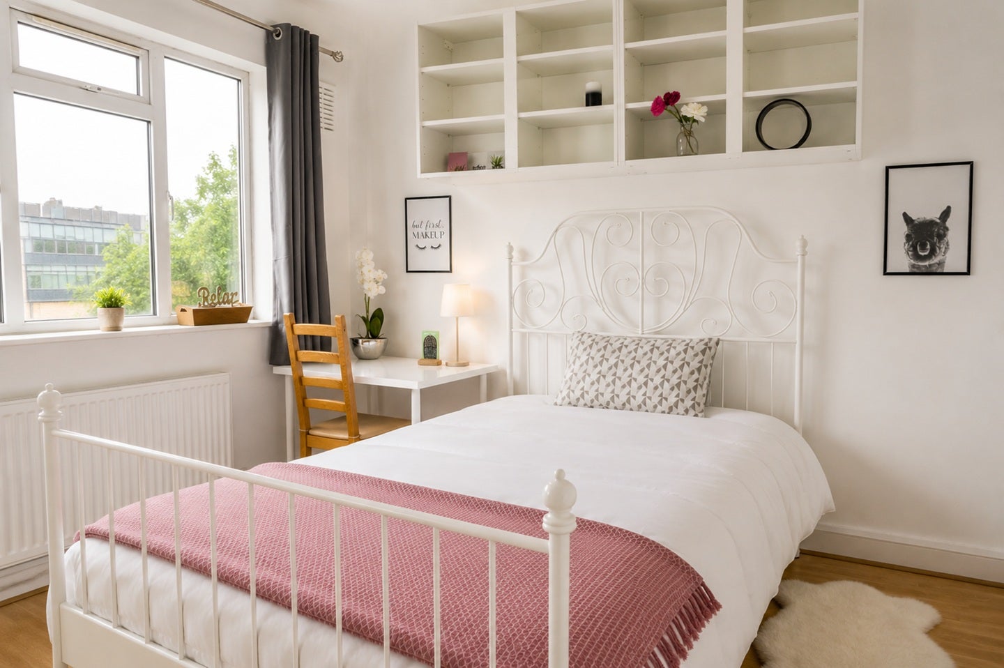 Room Cavendish Street in Greater London