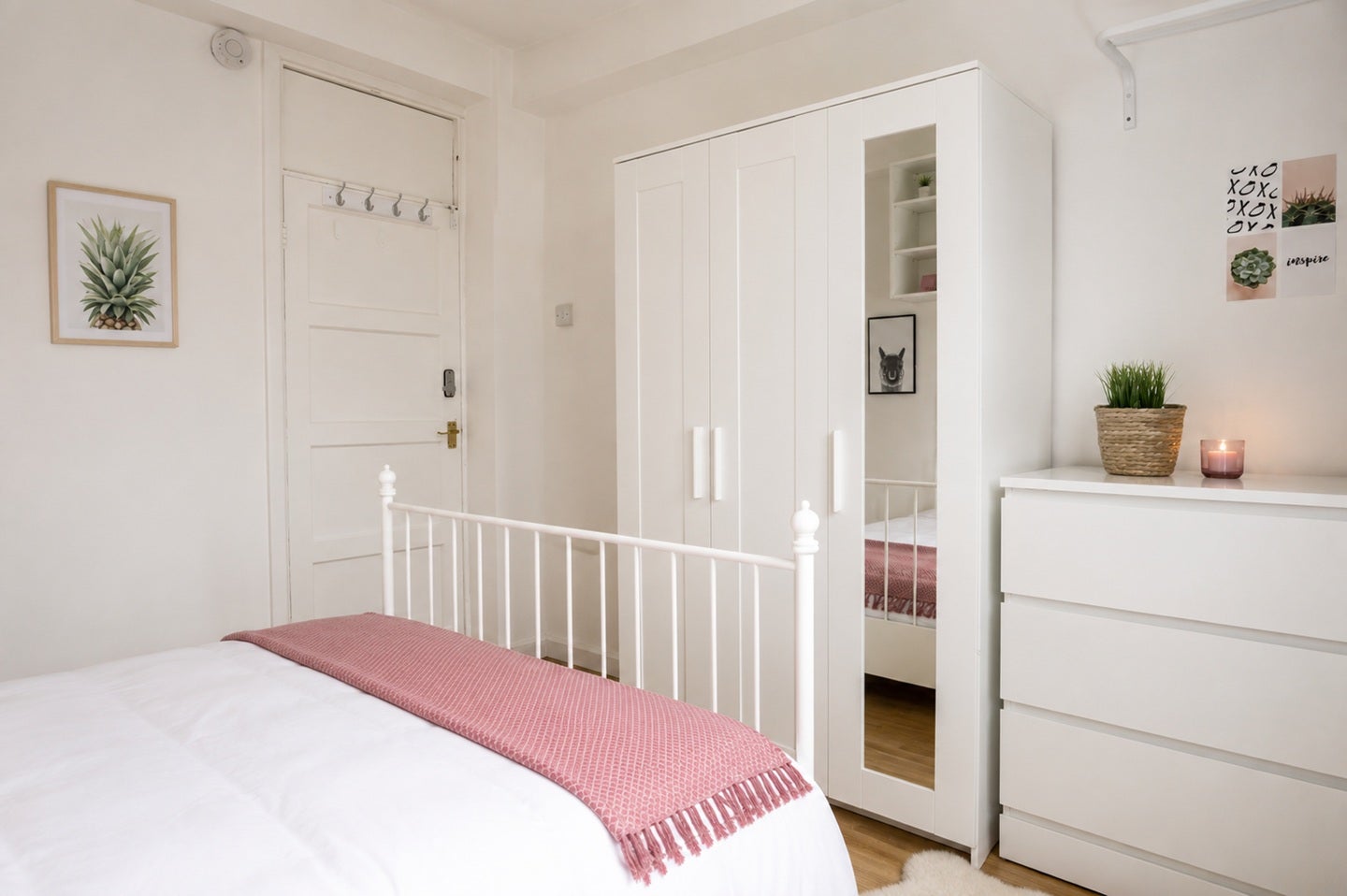 Room Cavendish Street in Greater London