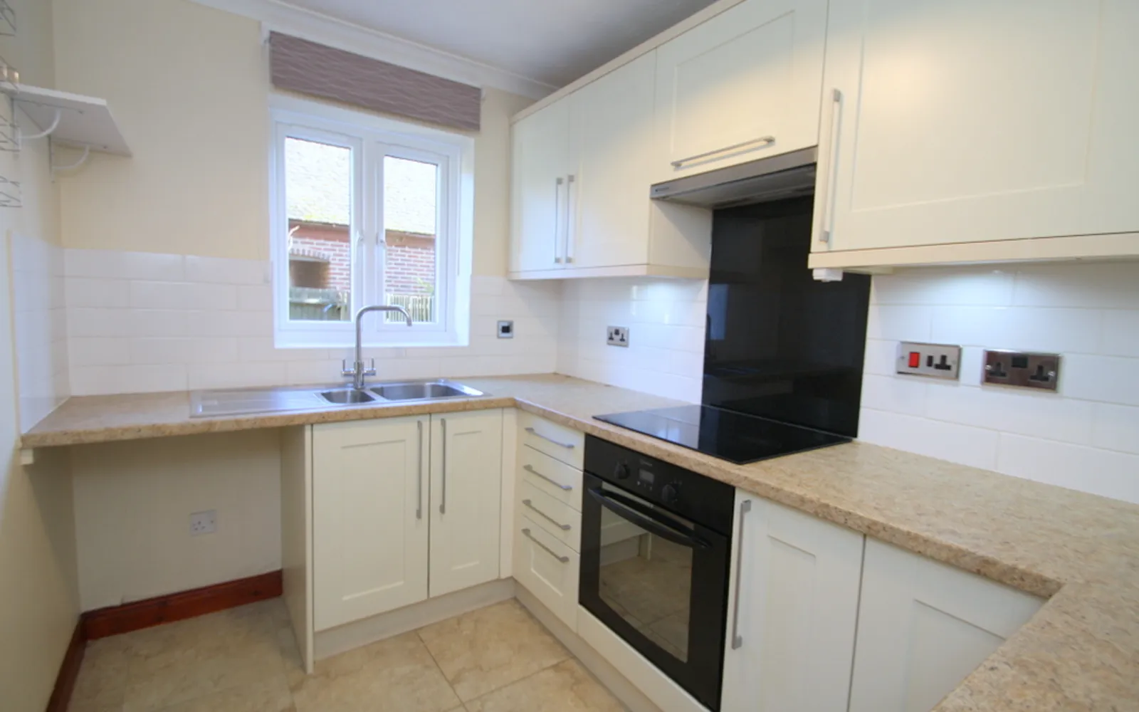 Flat Grove Court in Huntingdonshire