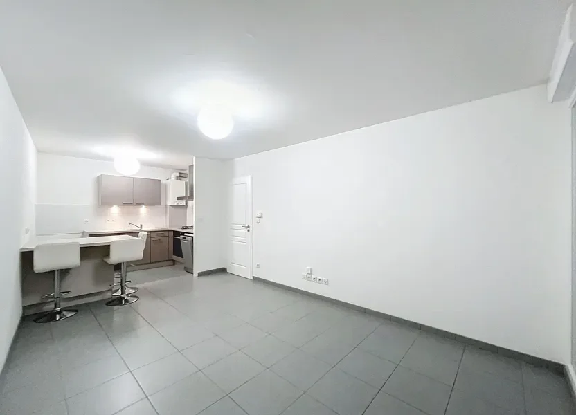 Flat Rue Paul Blaison in Saint-Max