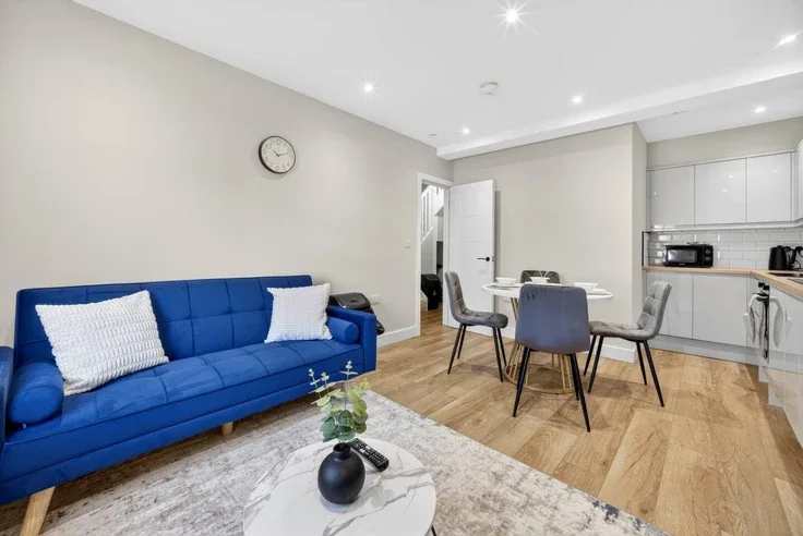 Flat Oakfield Street in Cardiff
