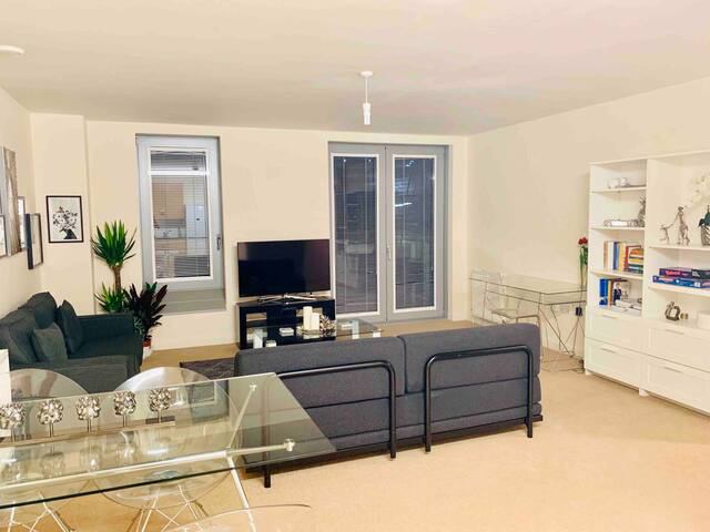 Flat Triton Square in Greater London