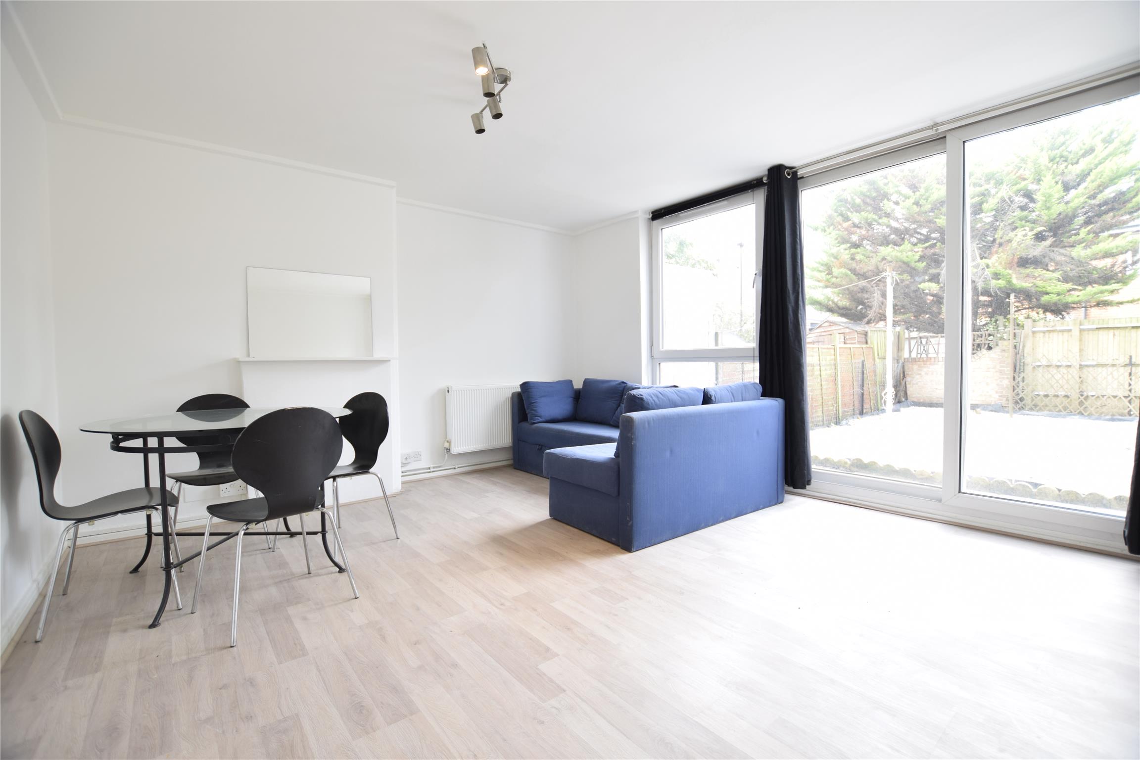 Flat Strathdon Drive in Greater London
