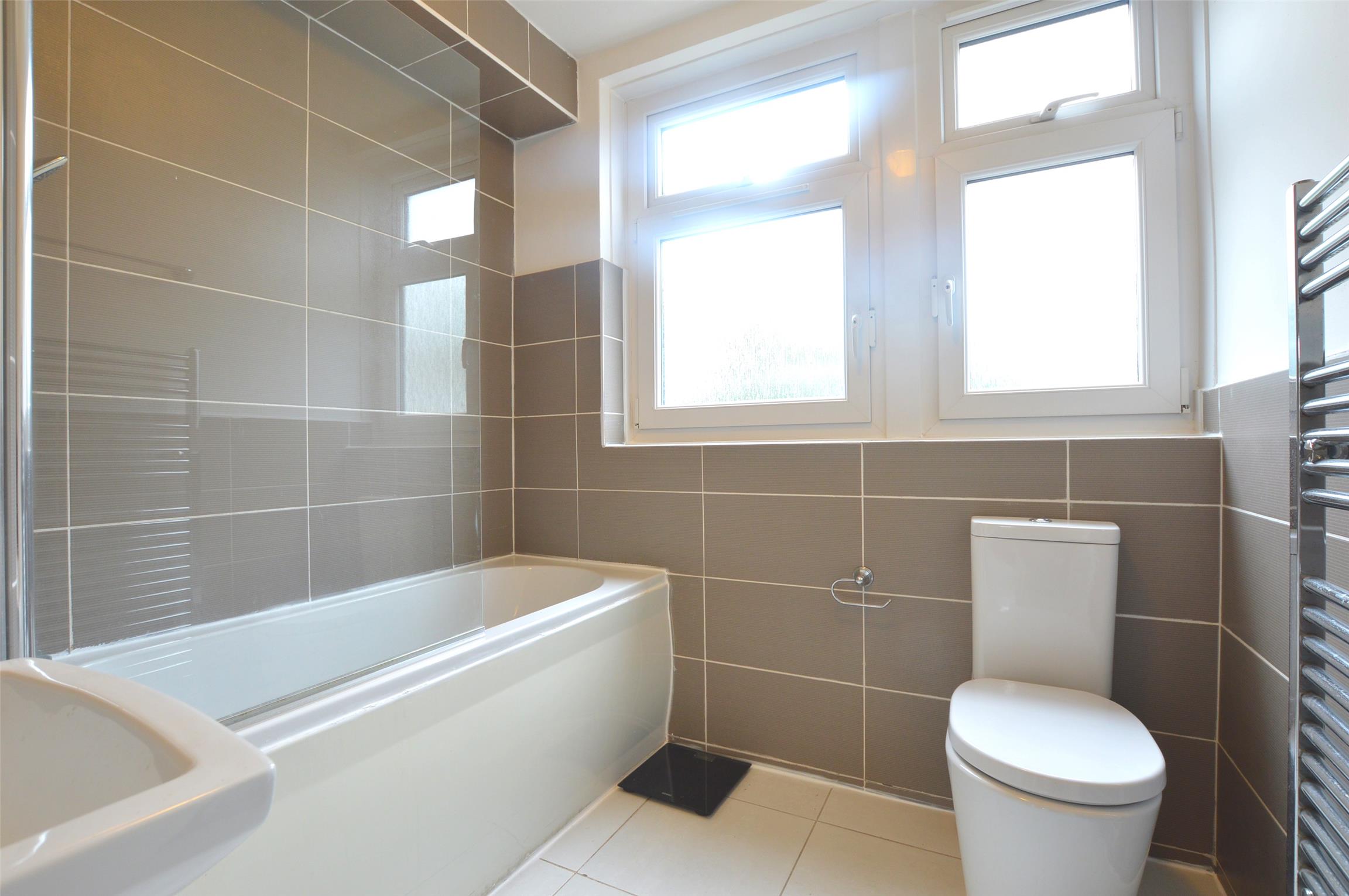 Flat Strathdon Drive in Greater London