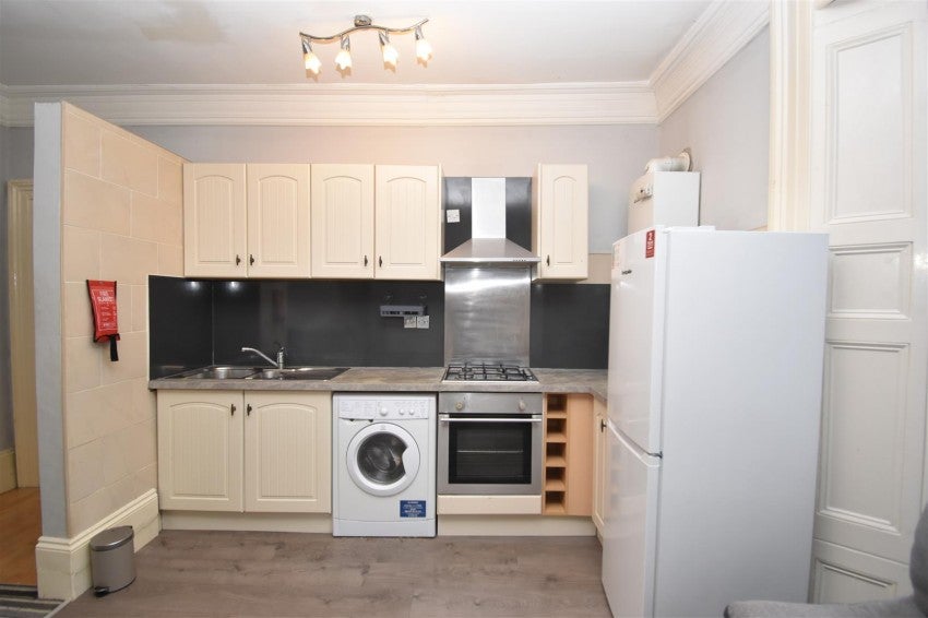Flat Leam Terrace in Royal Leamington Spa