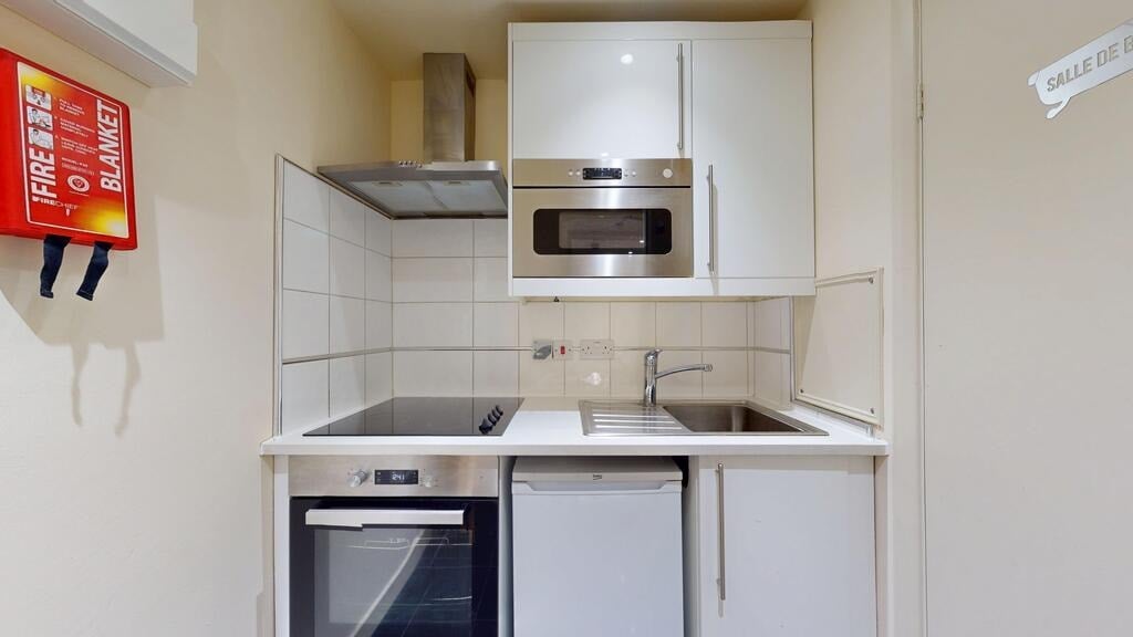 Flat Anson Road in Greater London