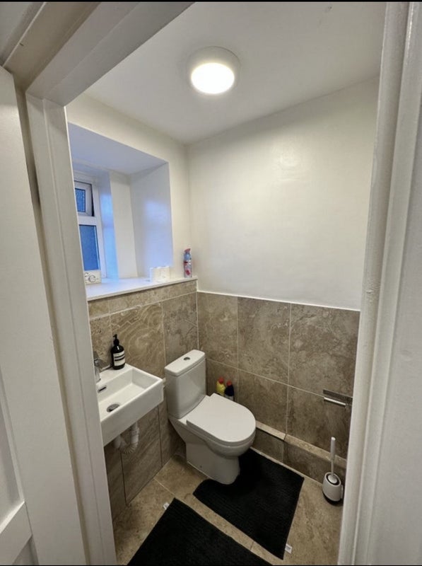 Room Guibal Road in Greater London